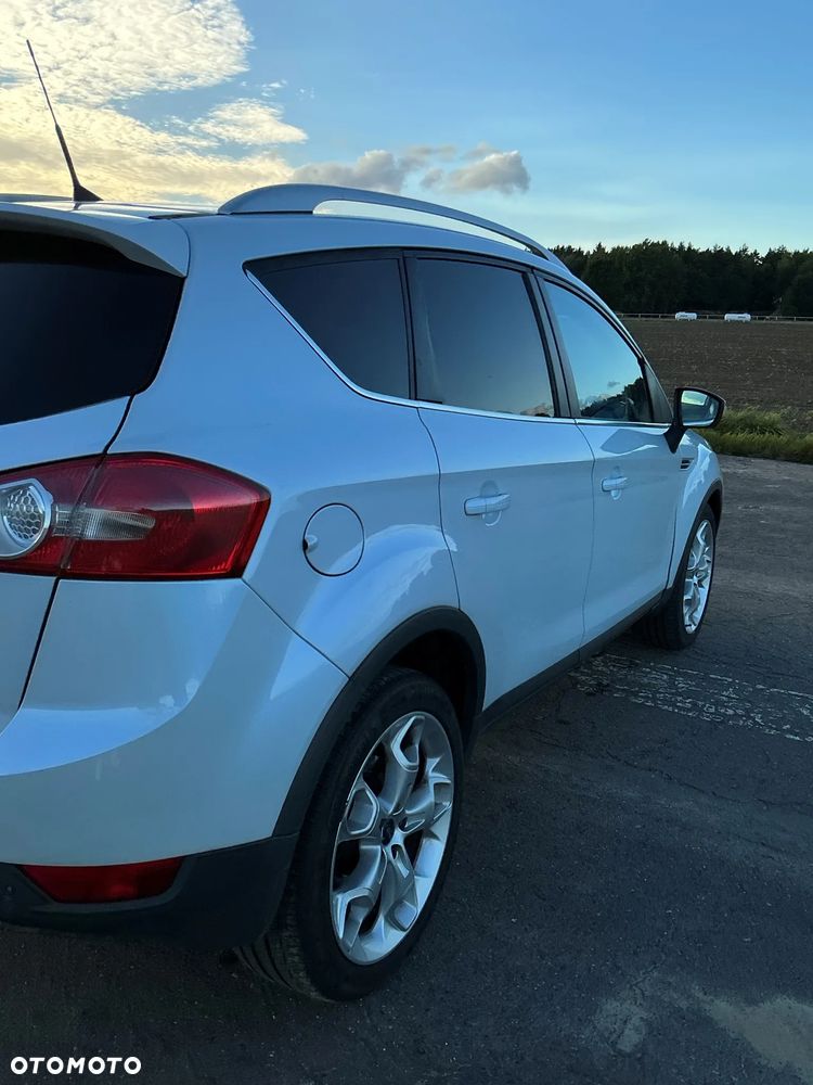 Ford Kuga 2010 photo 3