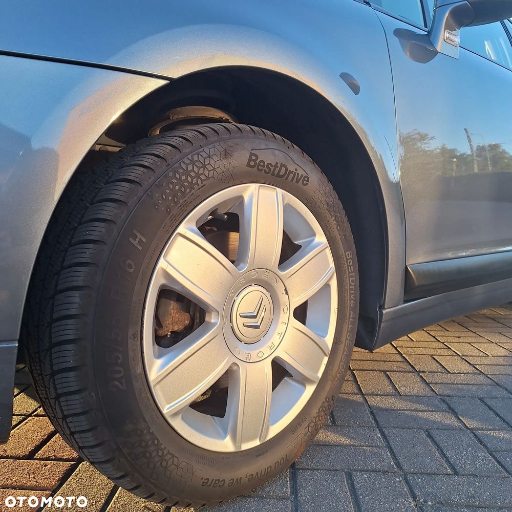 Citroën C4 1.6 16V SX - 13