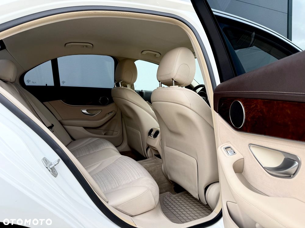 Mercedes-Benz Klasa C - 26