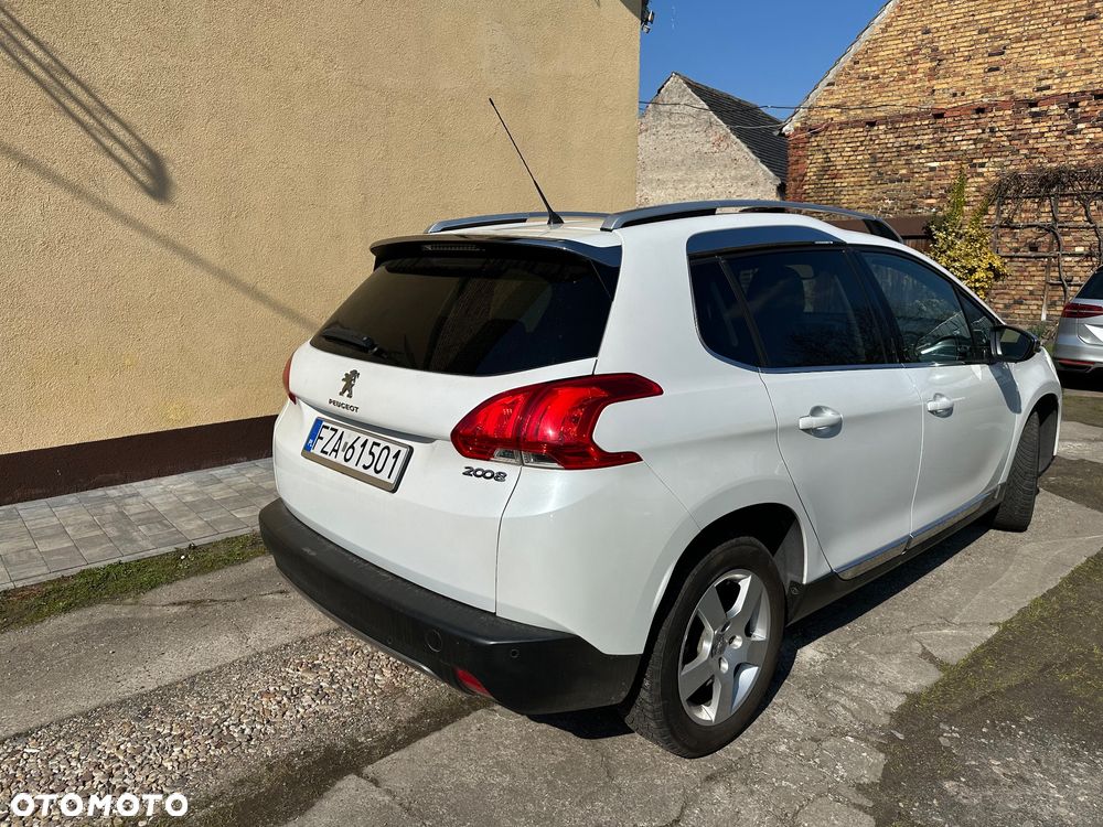 Peugeot 2008 120 VTI Allure - 4