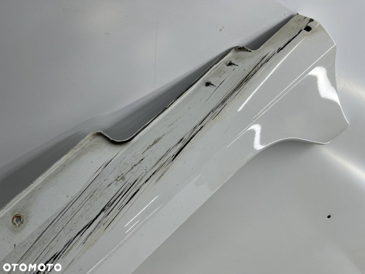 Nakładka progu Hyundai I30 I FD 5Drzwi HB 07-12r. PRAWA listwa progowa zewnętrzna kolor 7F próg - 3