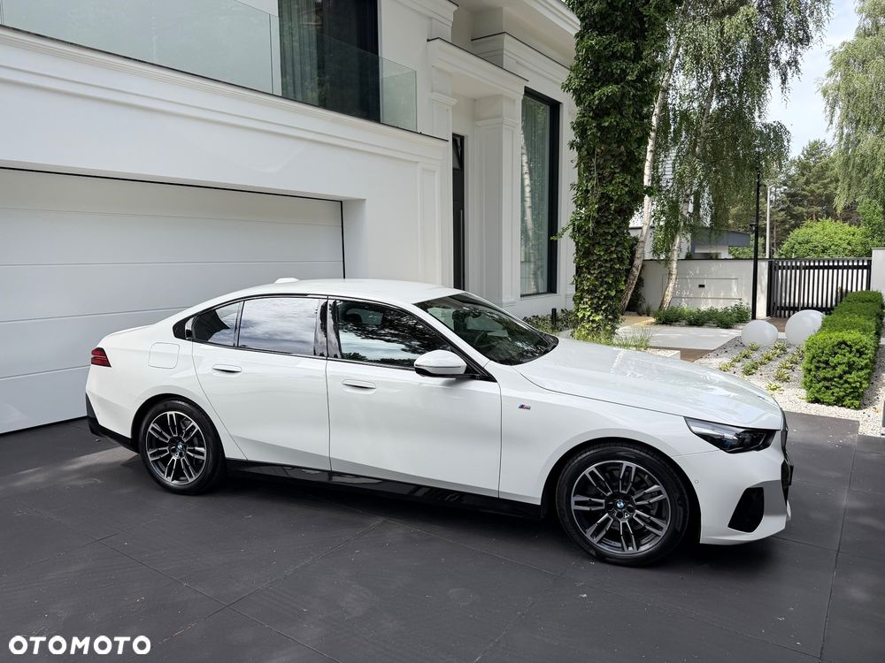 BMW Seria 5 520i mHEV M Sport sport - 10