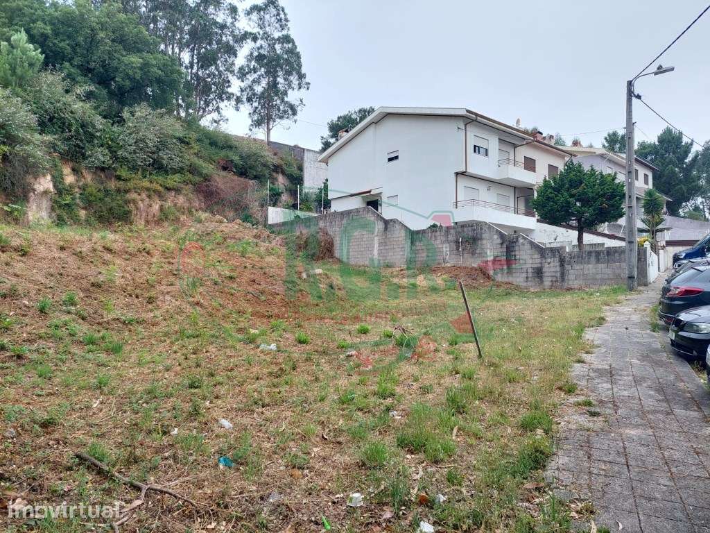 Lote Moradia 4 Frentes (680m2) - São Pedro da Cova - Grande imagem: 5/7