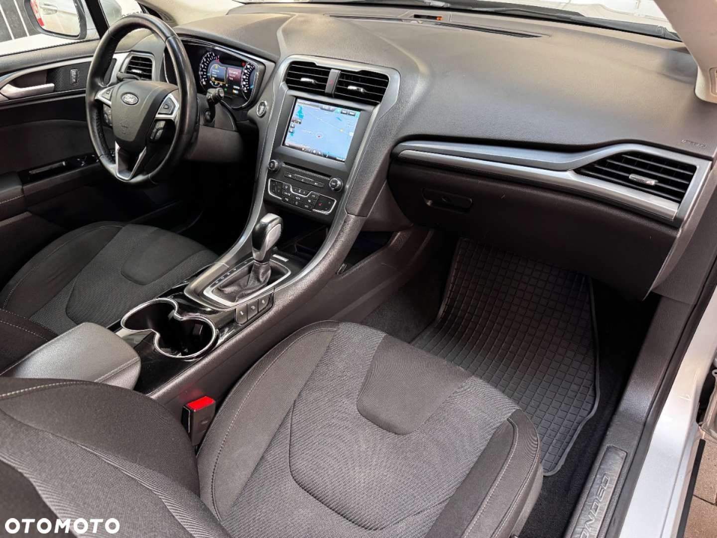 Ford Mondeo - 39
