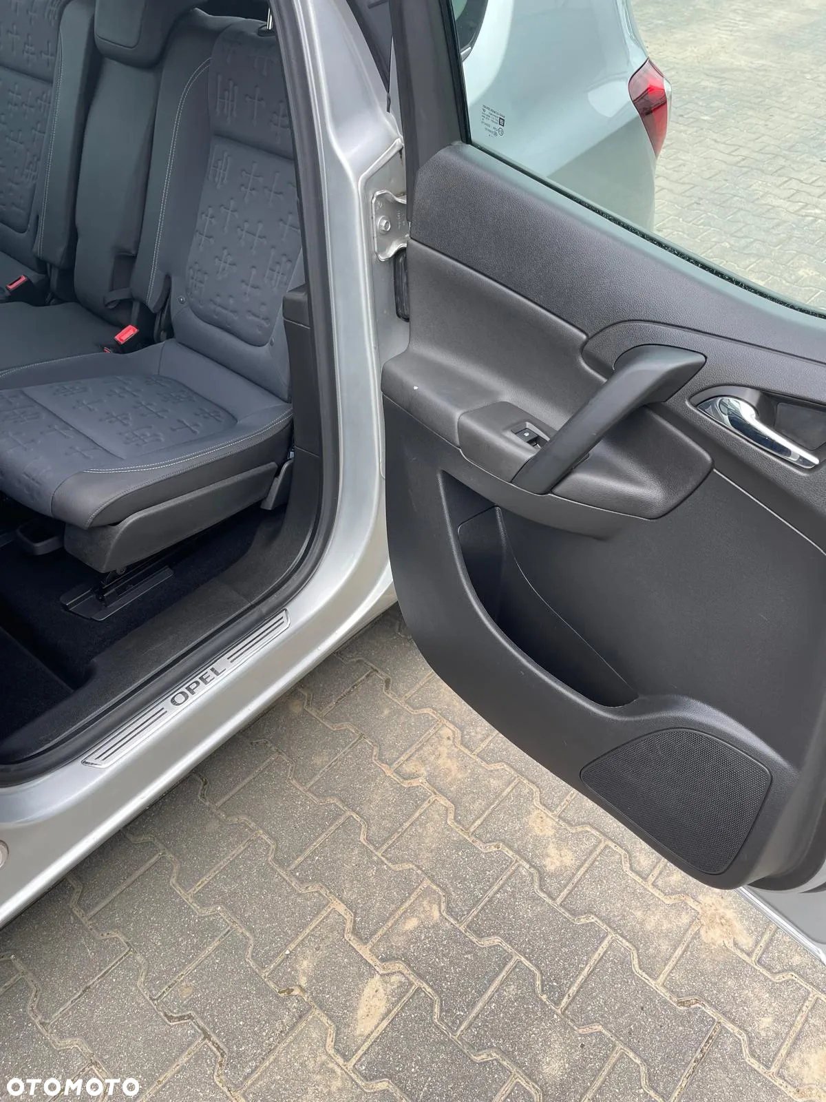 Opel Meriva - 24