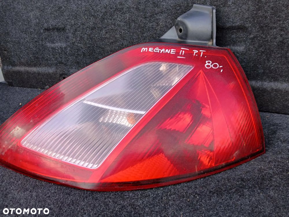 Renault Megane II HB lampa tylna prawa - 2