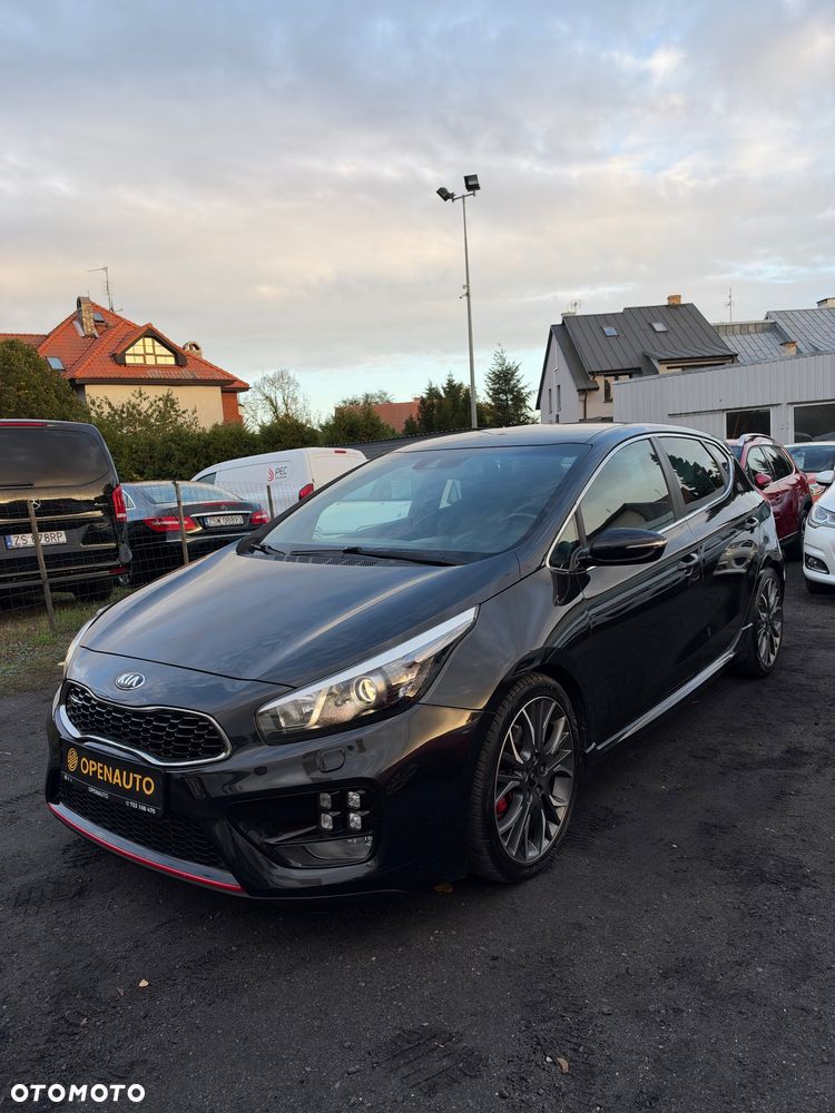 Kia Ceed - 3