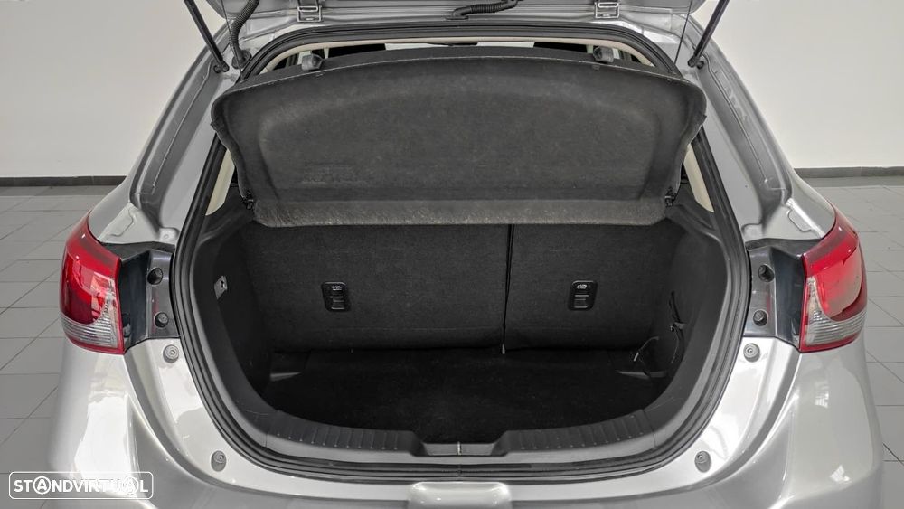 Mazda 2 1.5 Sky.Evolve Navi - 19