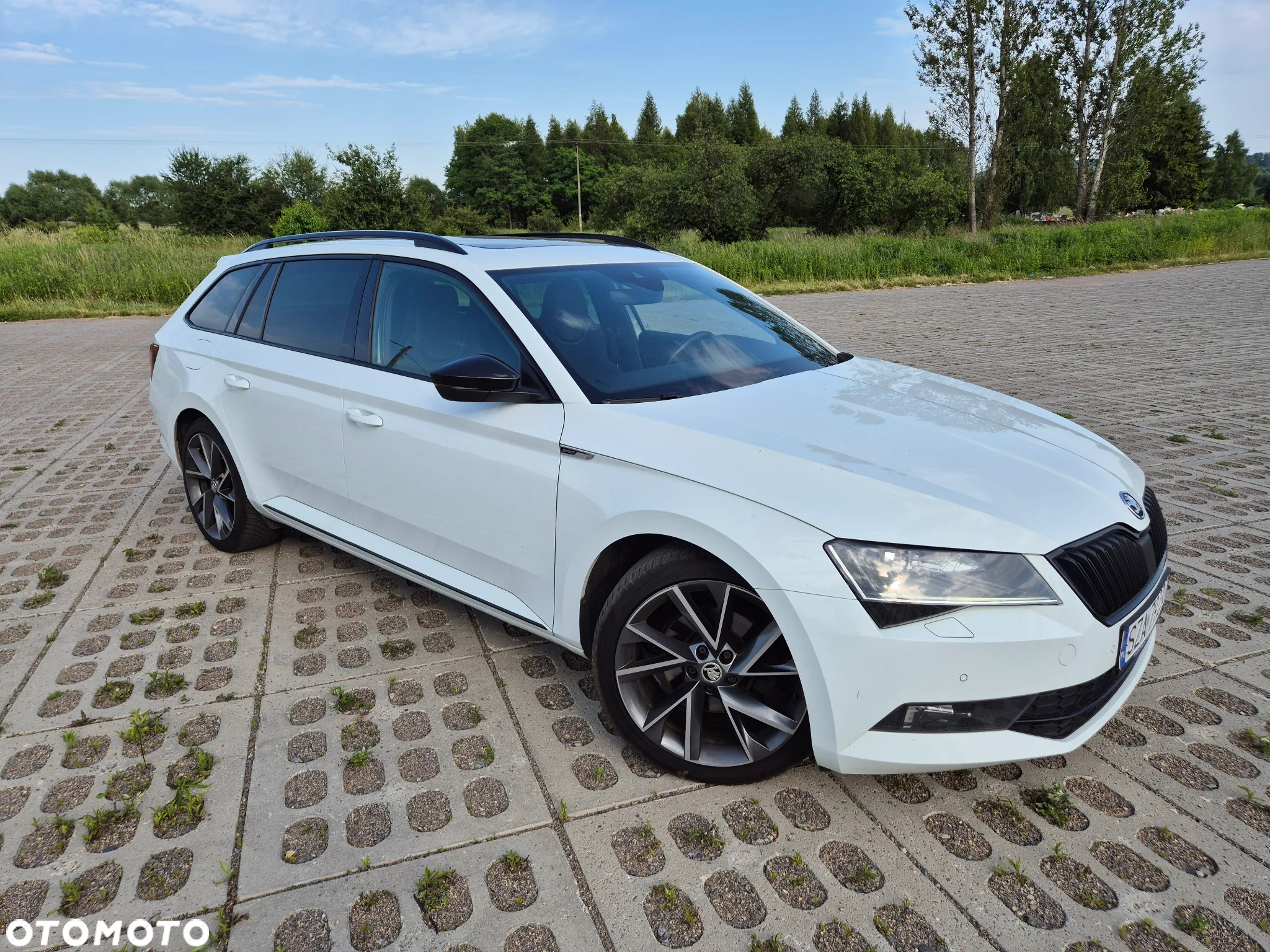 Skoda Superb 2.0 TDI 4x4 DSG Sportline - 30