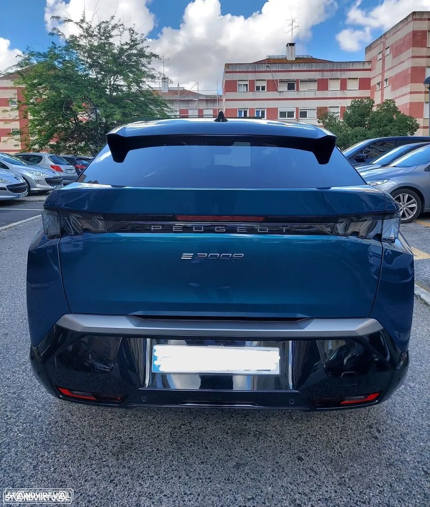 Peugeot E-3008 GT - 3