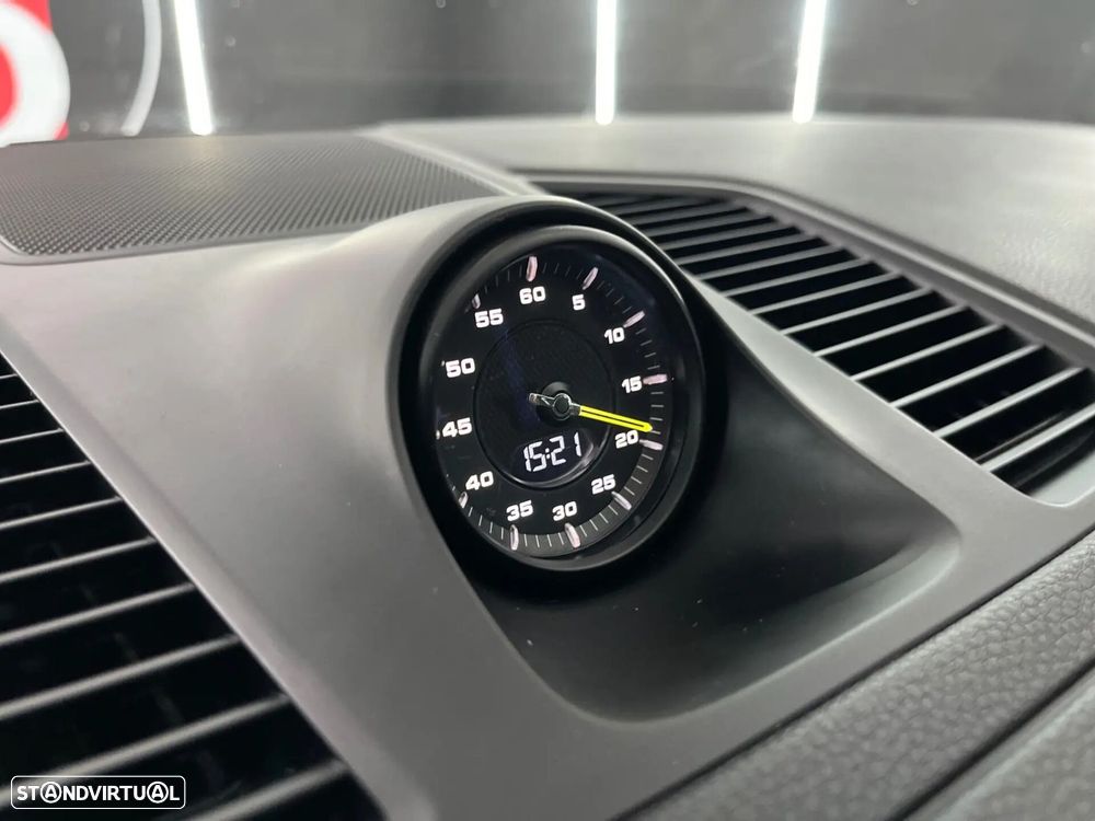 Porsche Cayenne Coupé E-Hybrid - 45