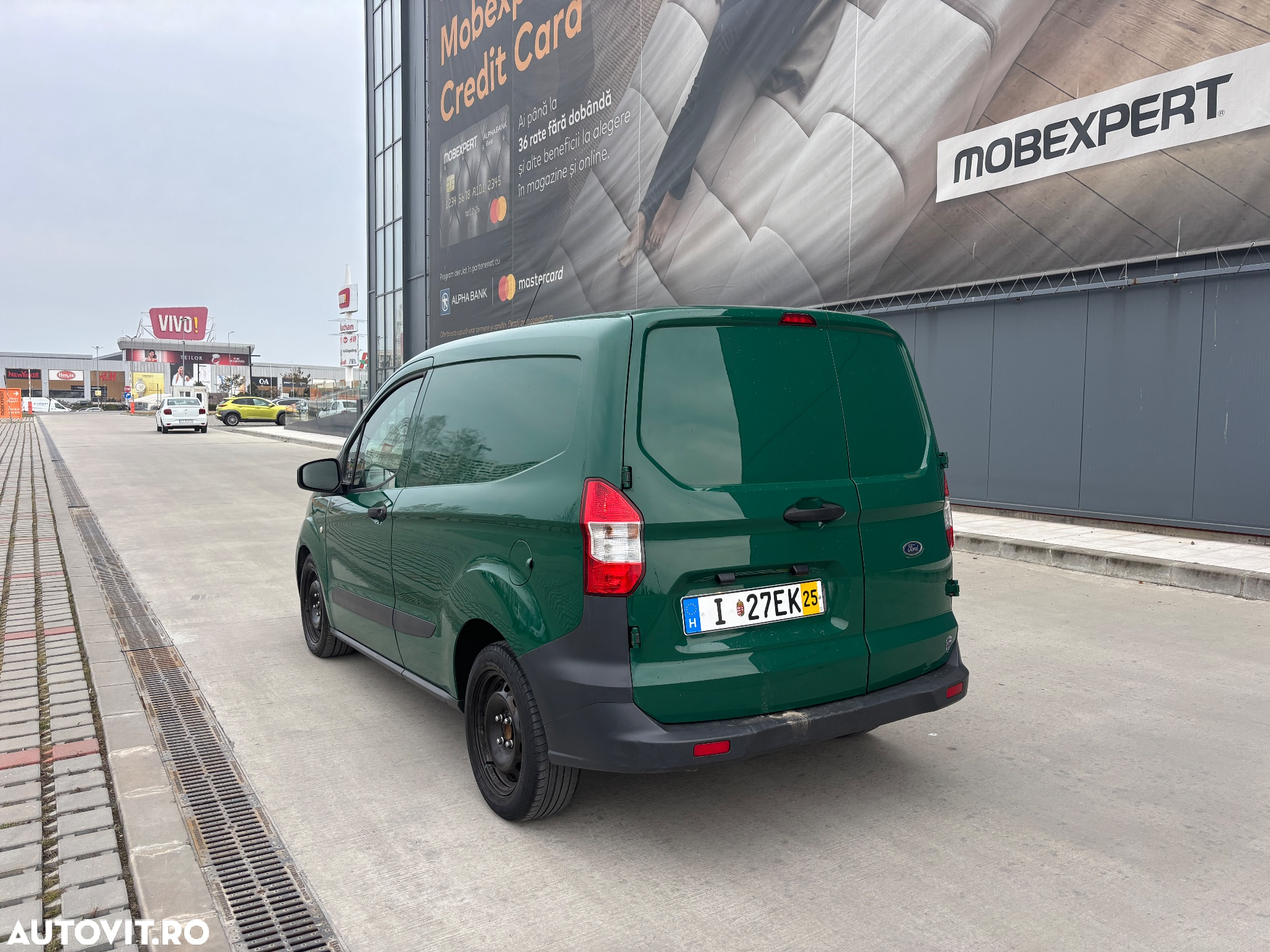 Ford Courier - 3