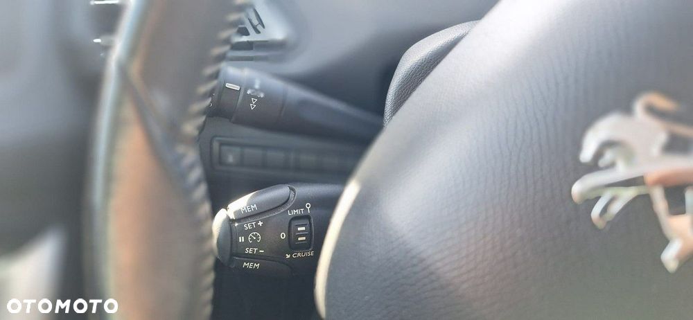 Peugeot 308 - 17