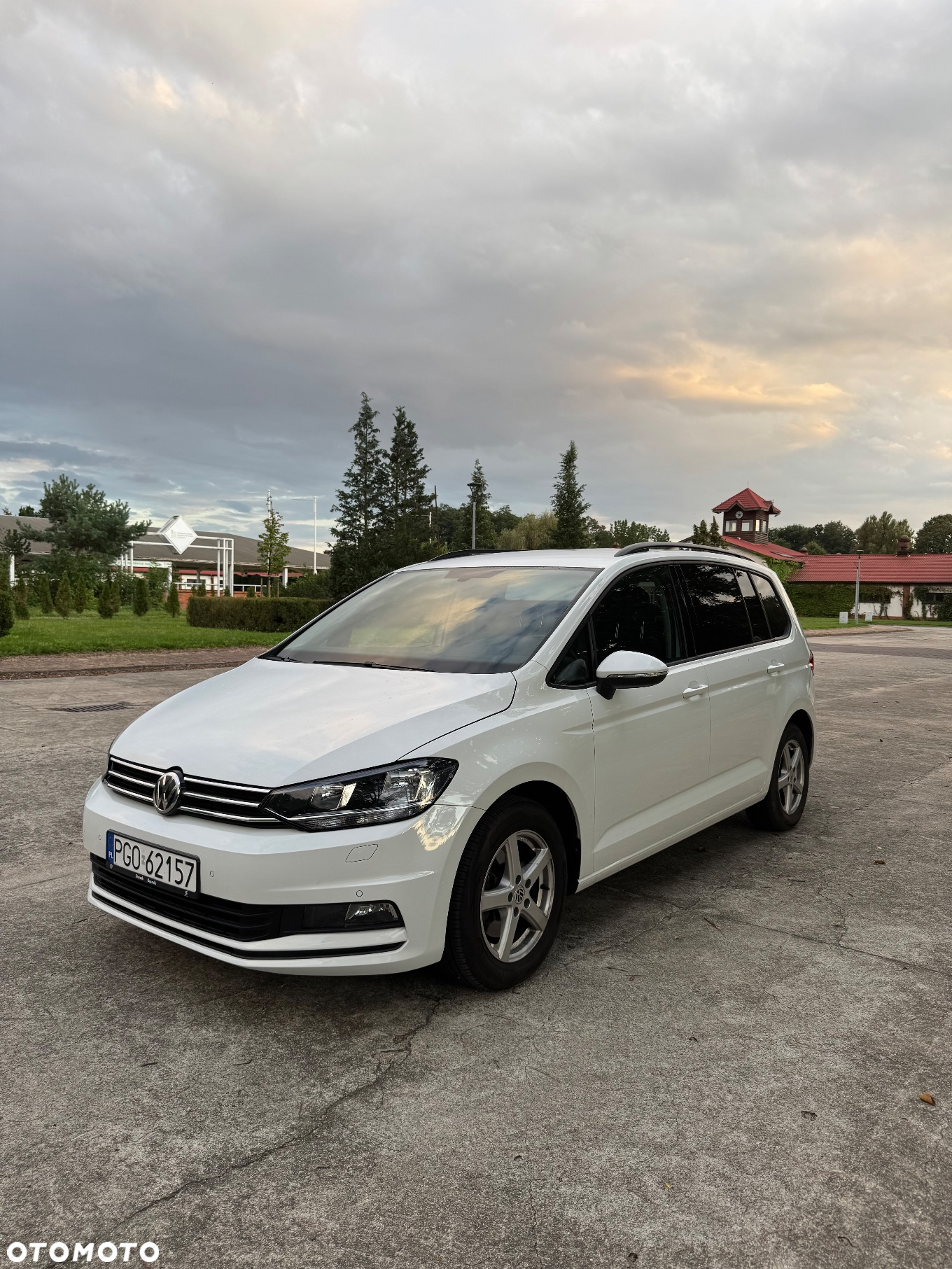 Volkswagen Touran - 3