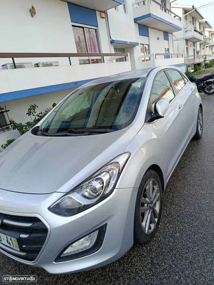 Hyundai i30 1.6 CRDI Blue Style - 3