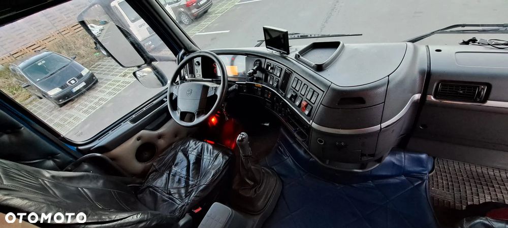 Volvo FH12 - 5