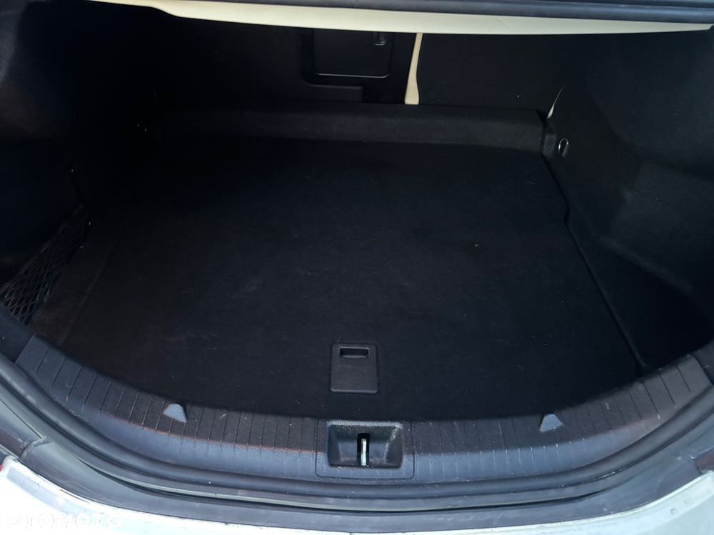 Mercedes-Benz CLA 250 4-Matic - 16