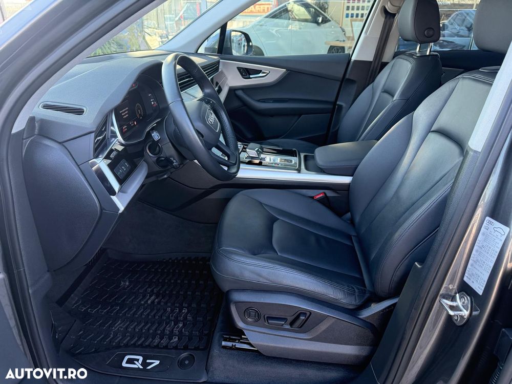 Audi Q7 - 11