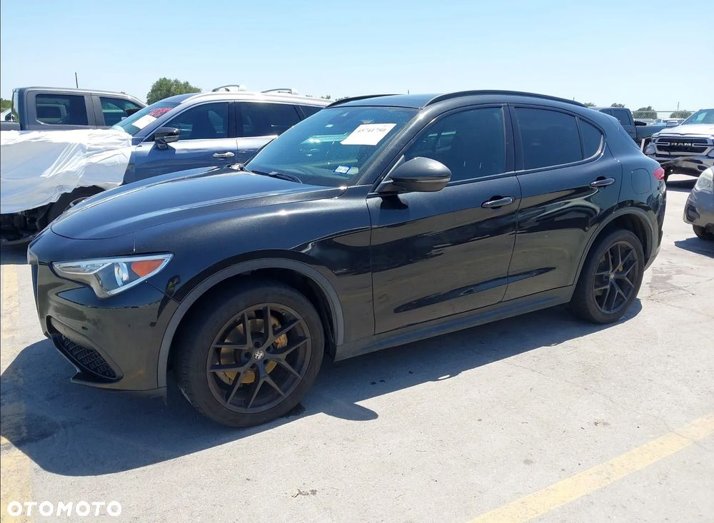 Alfa Romeo Stelvio - 3