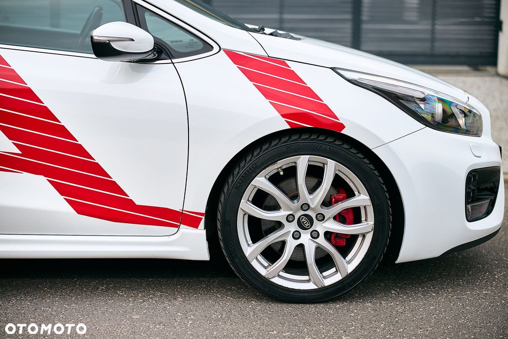 Kia Ceed 1.6 T-GDI GT-Track - 9