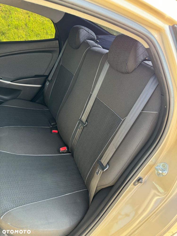 Hyundai i20 - 8