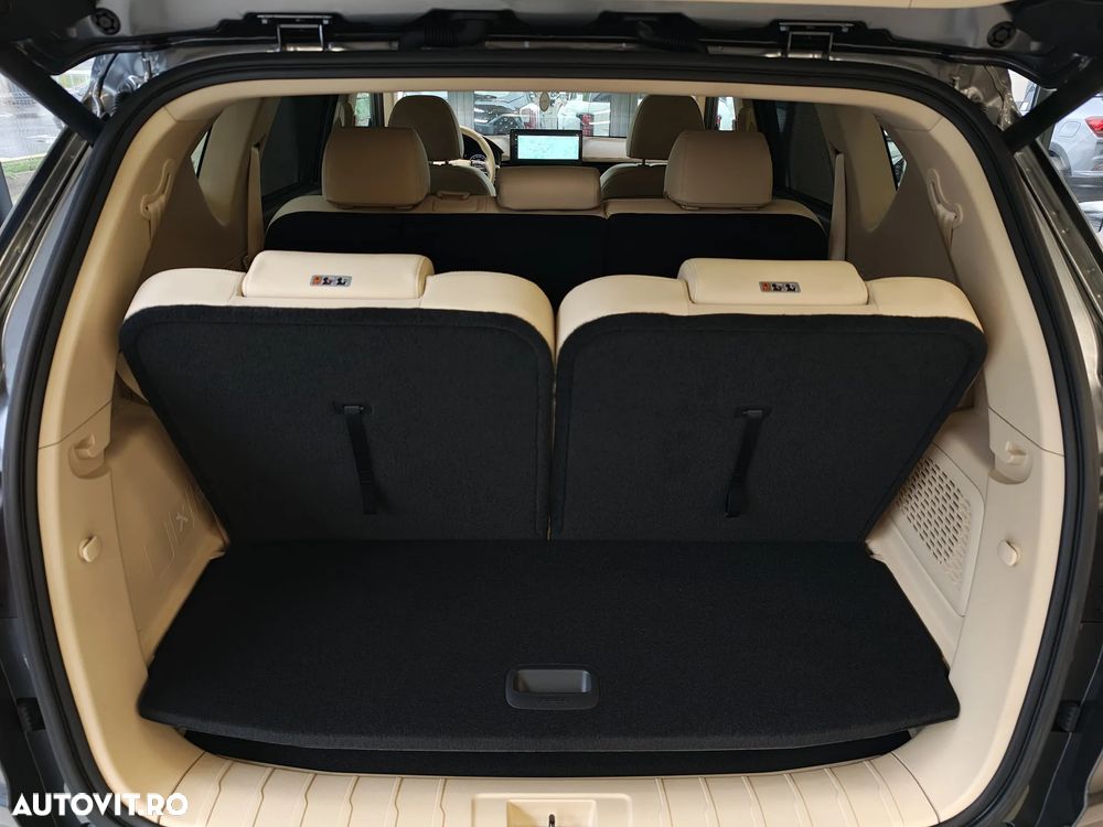 KGM Rexton - 27