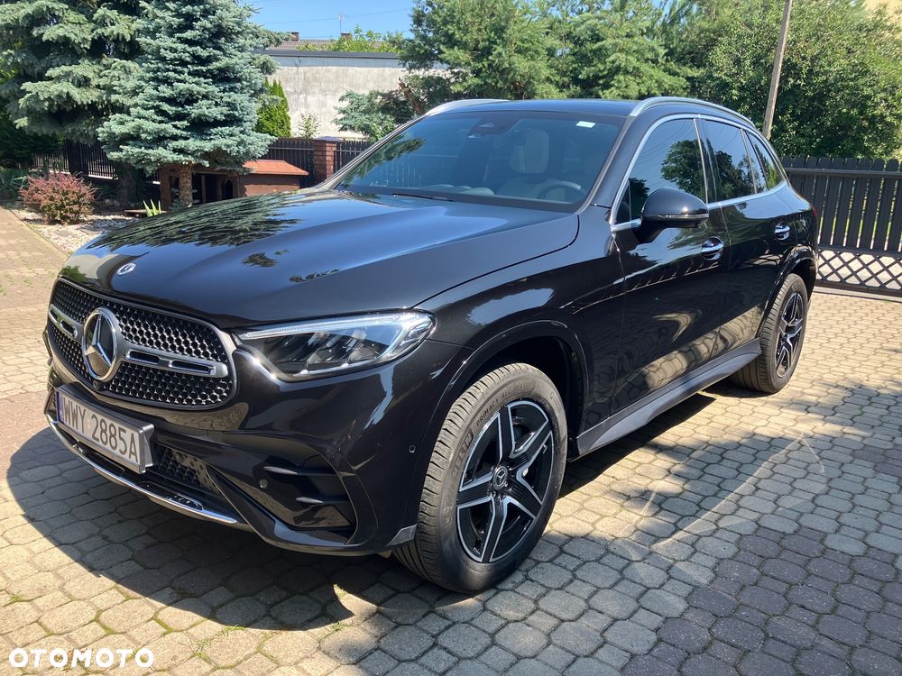 Mercedes-Benz GLC 300 4Matic 9G-TRONIC AMG Line - 1