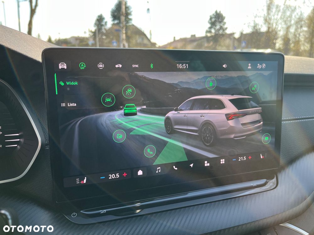 Skoda Octavia 2.0 TDI Sportline DSG - 19