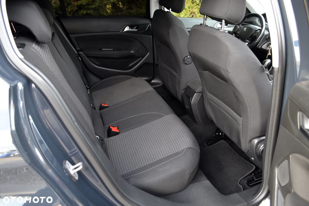 Peugeot 308 - 18