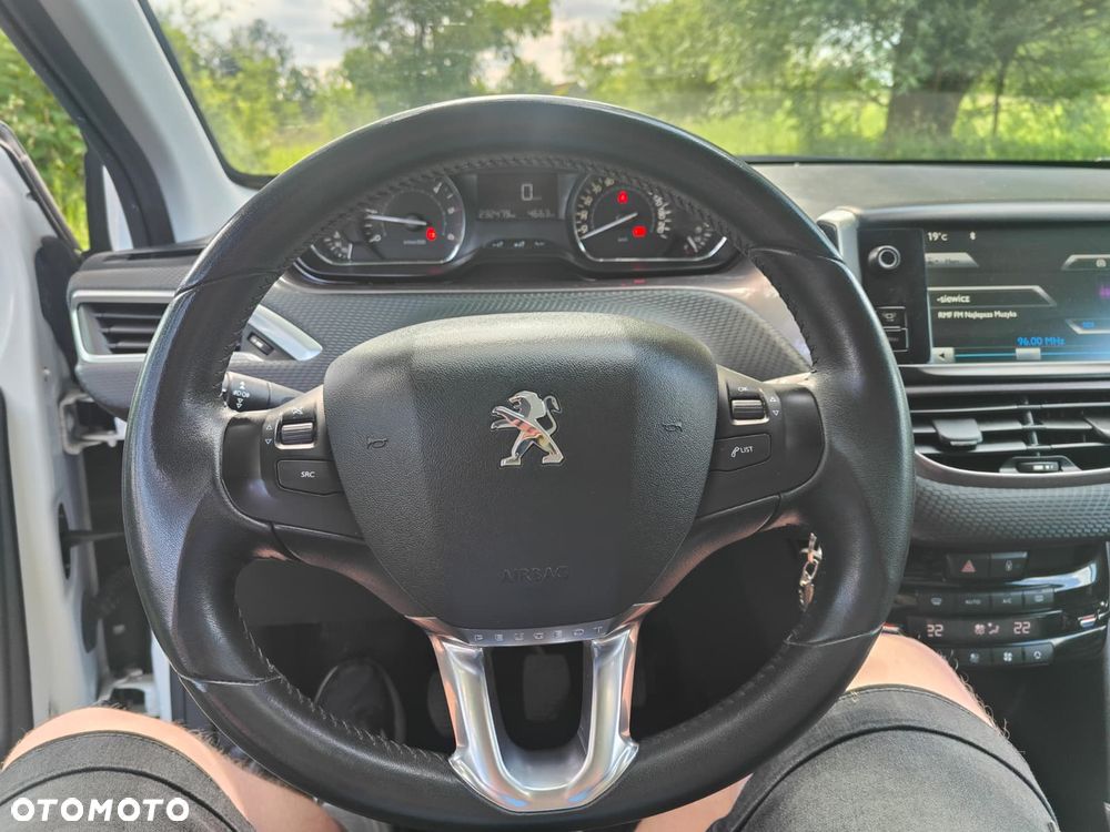 Peugeot 2008 - 14