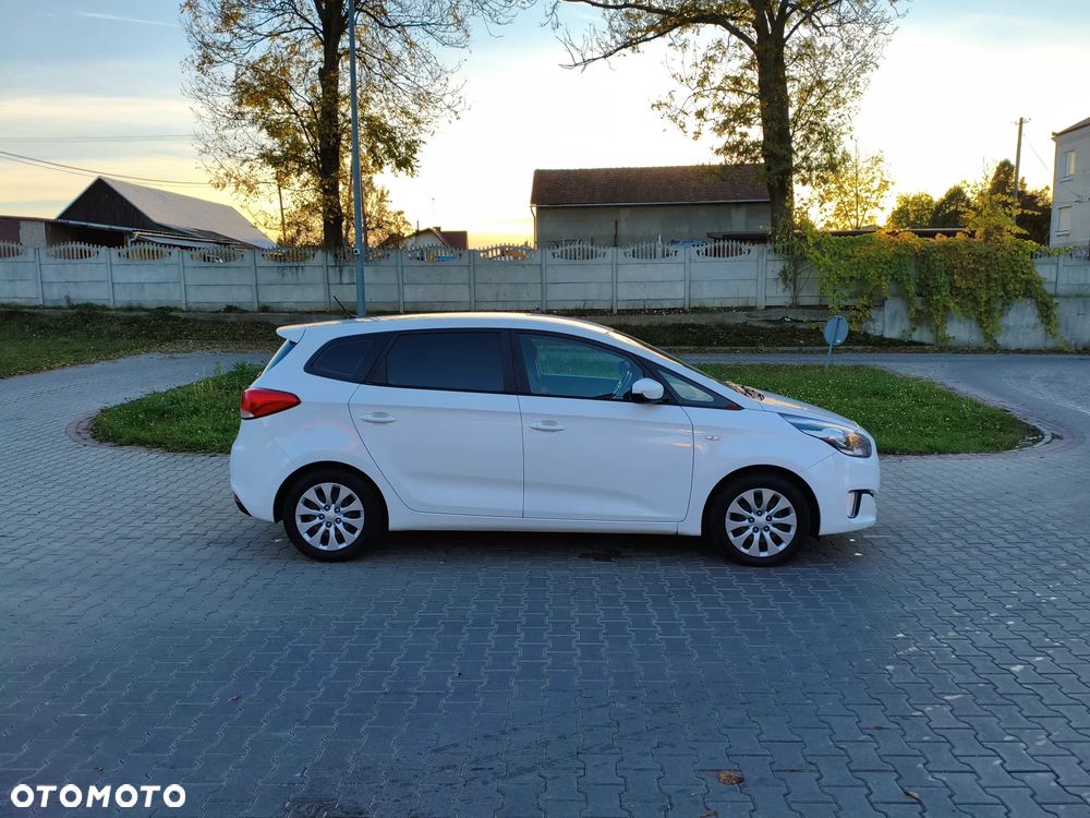 Kia Carens 1.7 CRDi L - 7