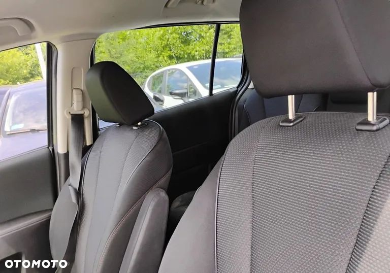 Mazda 5 - 8