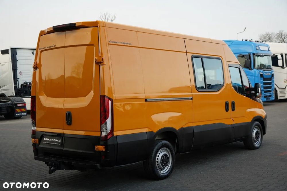 Iveco DAILY 35-130 / BRYGADÓWKA / 7 MIEJSC / BLASZAK / FURGON / SPROWADZONY - 6