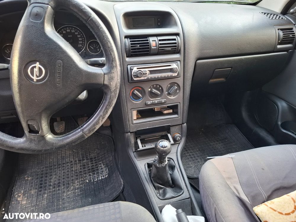 Opel Astra - 1