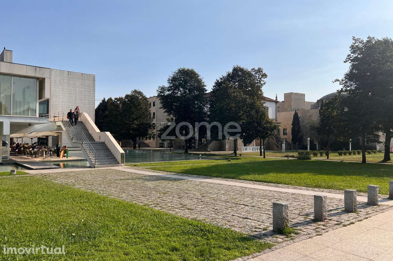 LOJA COMERCIAL NO CORAÇAO DE MATOSINHOS COM 336m2 - Grande imagem: 4/17