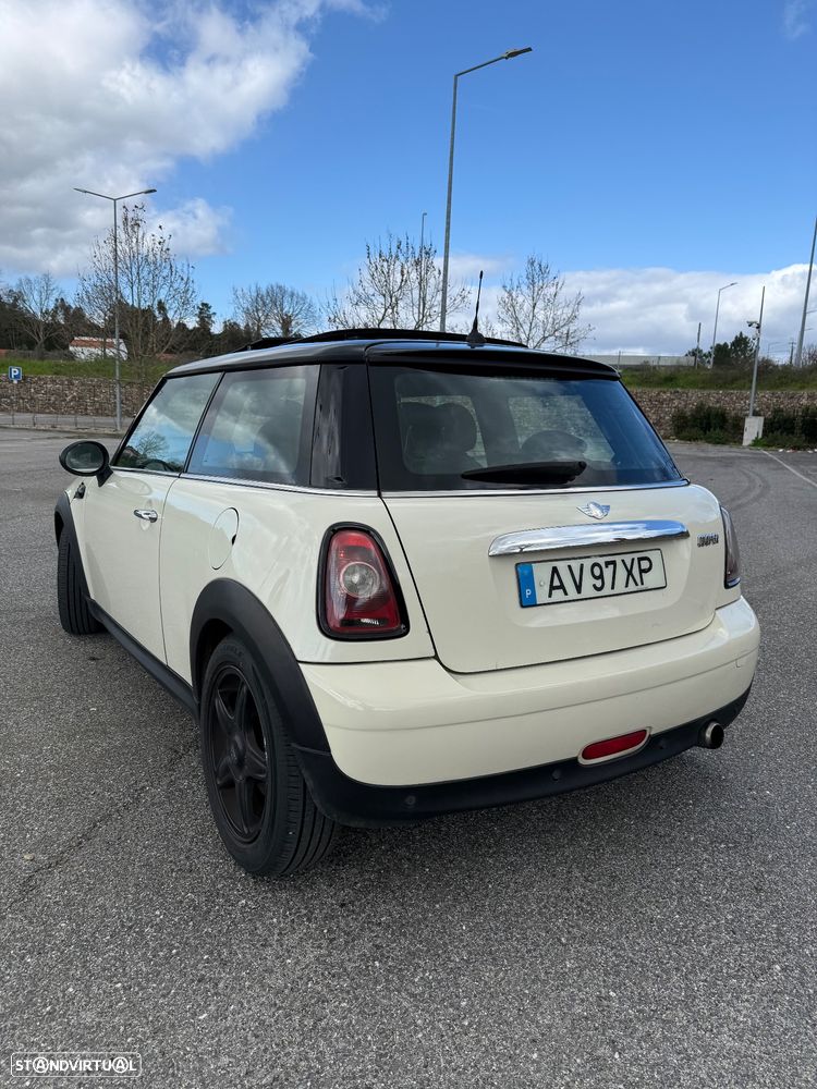 MINI 3 Portas Cooper D - 15
