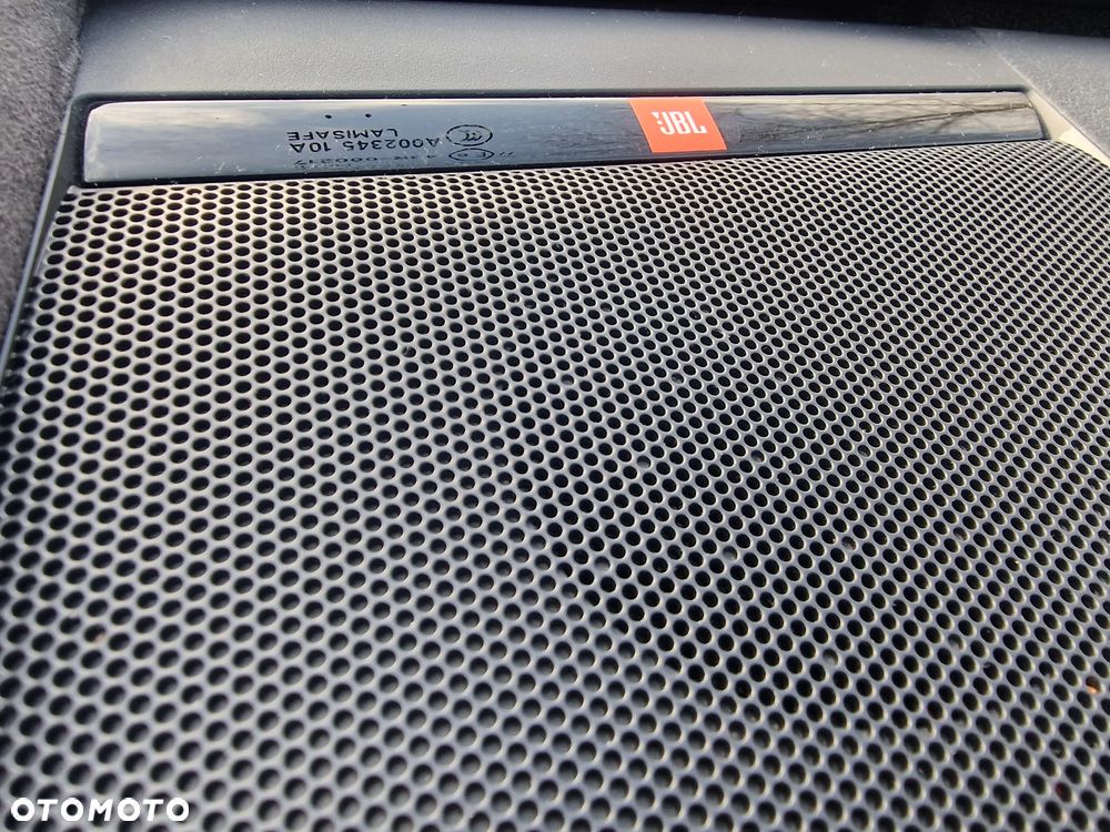 Toyota Prius Hybrid Executive - 27