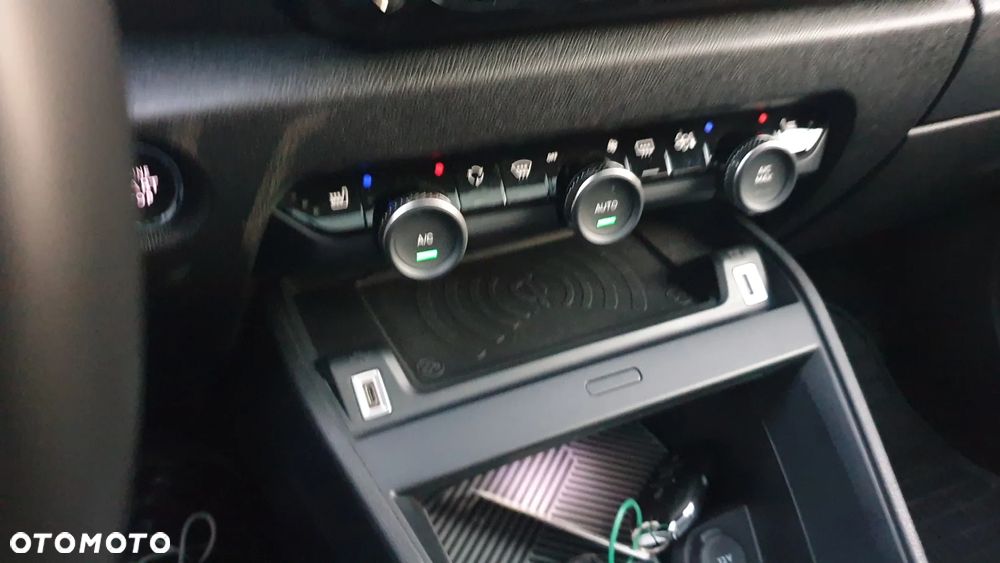 Citroën C4 1.2 PureTech Max S&S EAT8 - 25