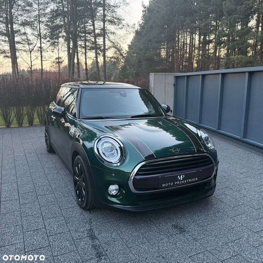 MINI Cooper Essential Trim - 23