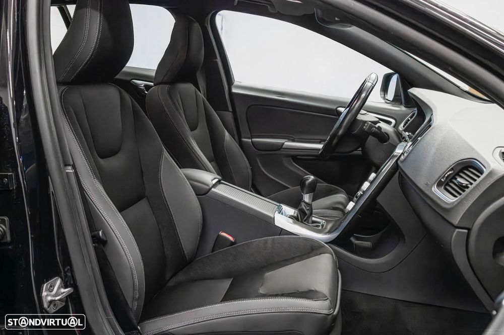 Volvo V60 2.0 D4 Momentum Start/Stop - 8