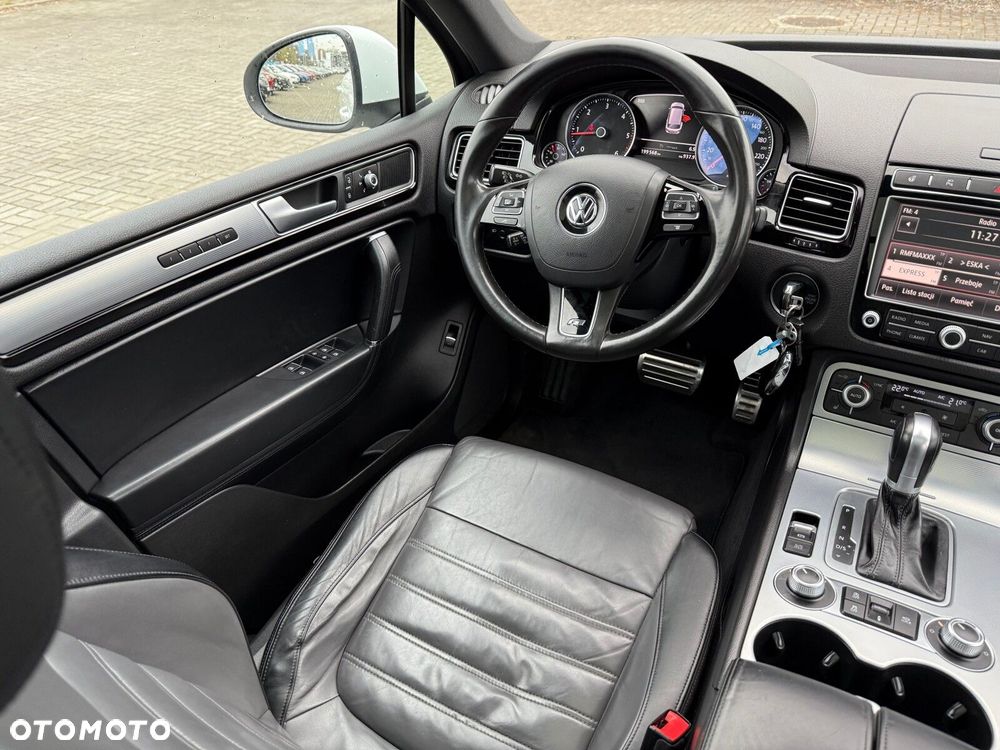 Volkswagen Touareg - 19