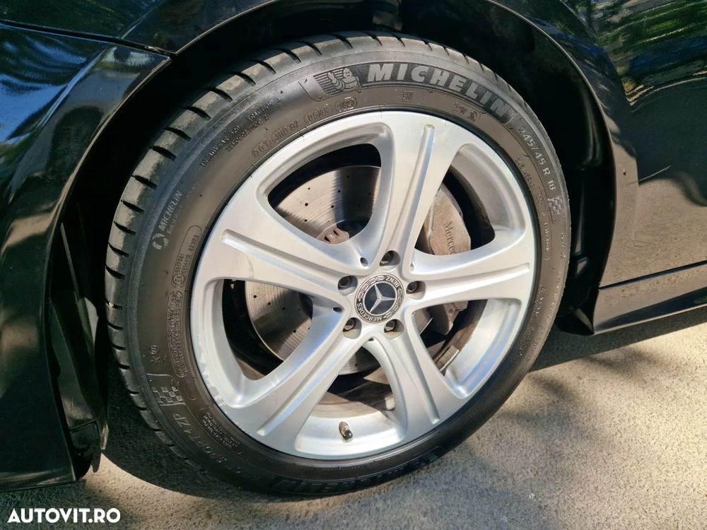 Mercedes-Benz E 220 d Coupe 9G-TRONIC AMG Line - 16