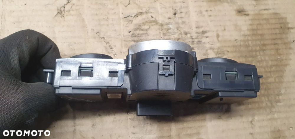 Panel nawiewu powietrza klimatyzacji Renault Scenic II 8200344842 - 4