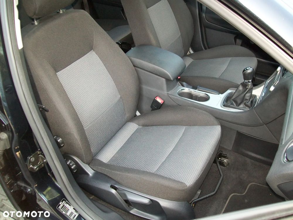 Ford Mondeo 2.0 Trend - 15