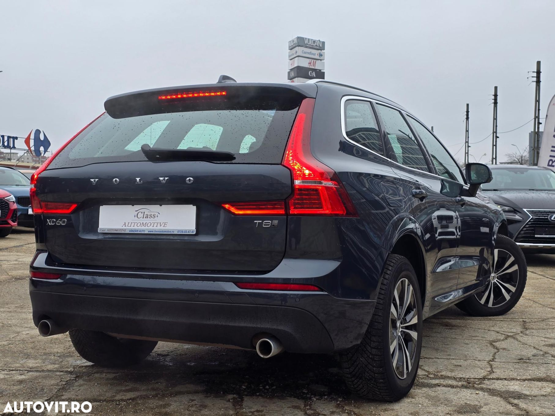 Volvo XC 60 T8 Twin Engine AWD Momentum - 4
