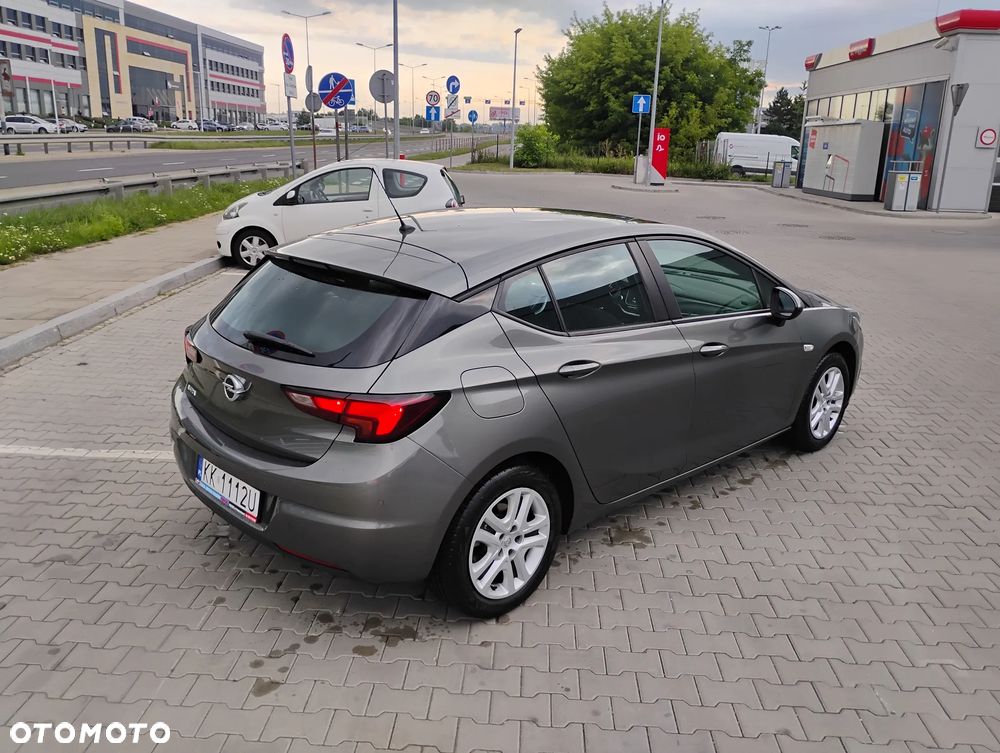 Opel Astra 1.4 T Dynamic S&S - 4