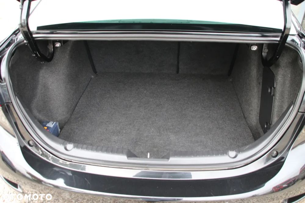 Mazda 3 SKYACTIV-G 120 Sports-Line - 29