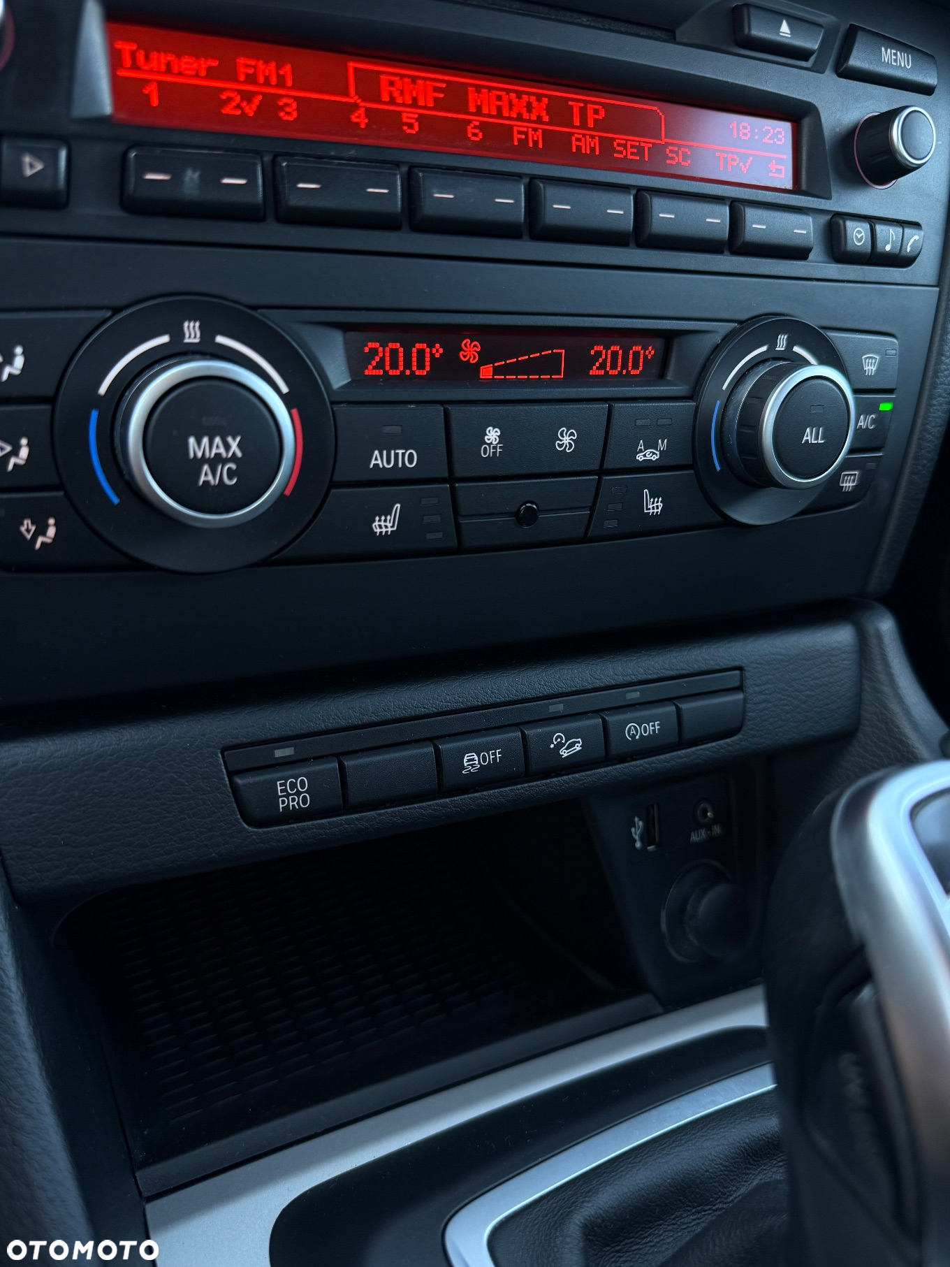 BMW X1 xDrive18d - 12