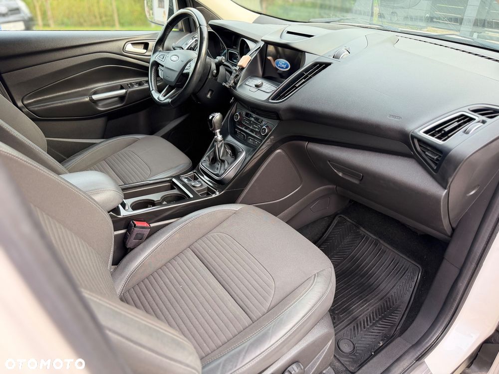 Ford Kuga 1.5 EcoBoost FWD Trend - 5