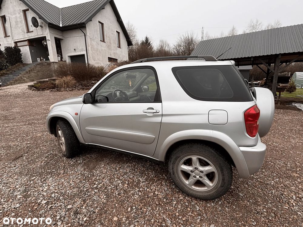 Toyota RAV4 2.0 VVT-i Luna - 2